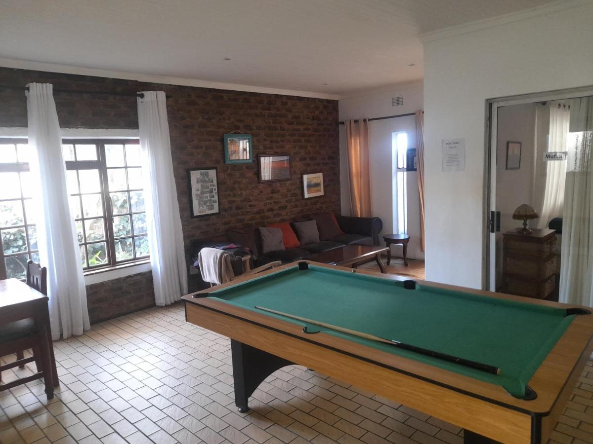 1322 Backpackers International Hostel Pretoria Bagian luar foto