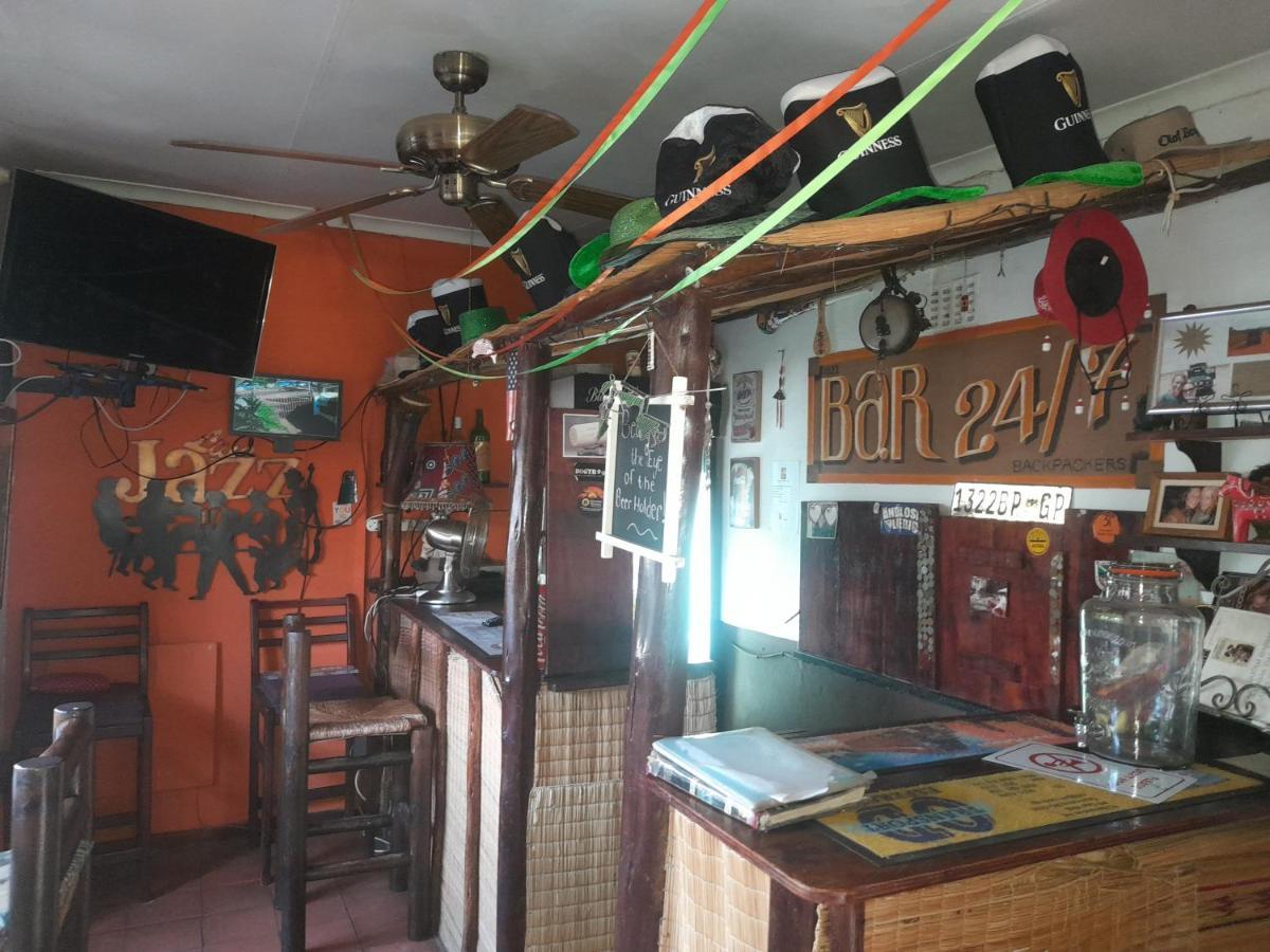 1322 Backpackers International Hostel Pretoria Bagian luar foto