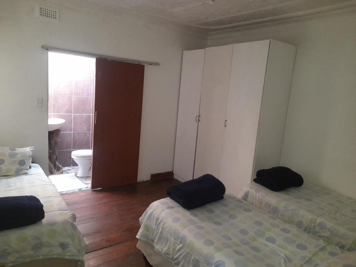 1322 Backpackers International Hostel Pretoria Bagian luar foto