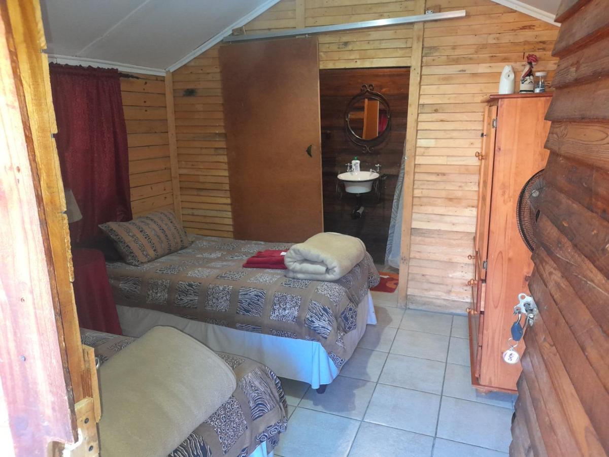 1322 Backpackers International Hostel Pretoria Bagian luar foto