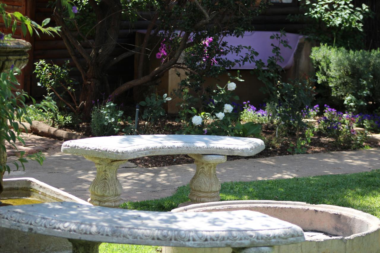 1322 Backpackers International Hostel Pretoria Bagian luar foto