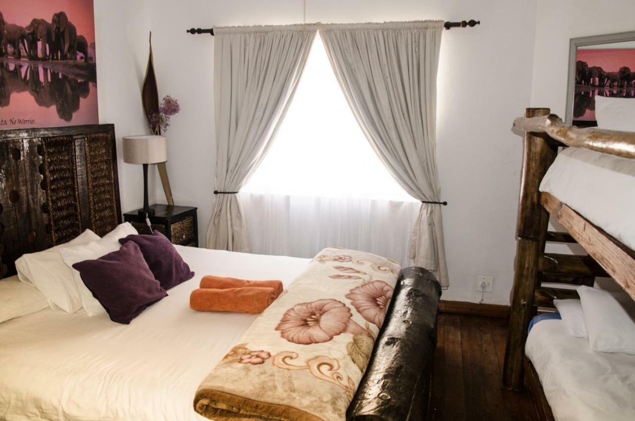 1322 Backpackers International Hostel Pretoria Bagian luar foto
